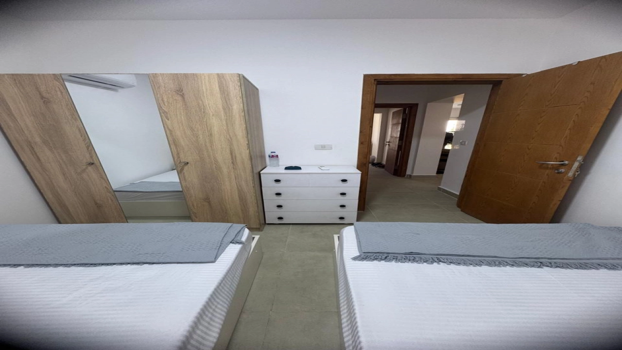 شاليه للايجار ارضي بجاردن في ماونتن فيو غرفتين