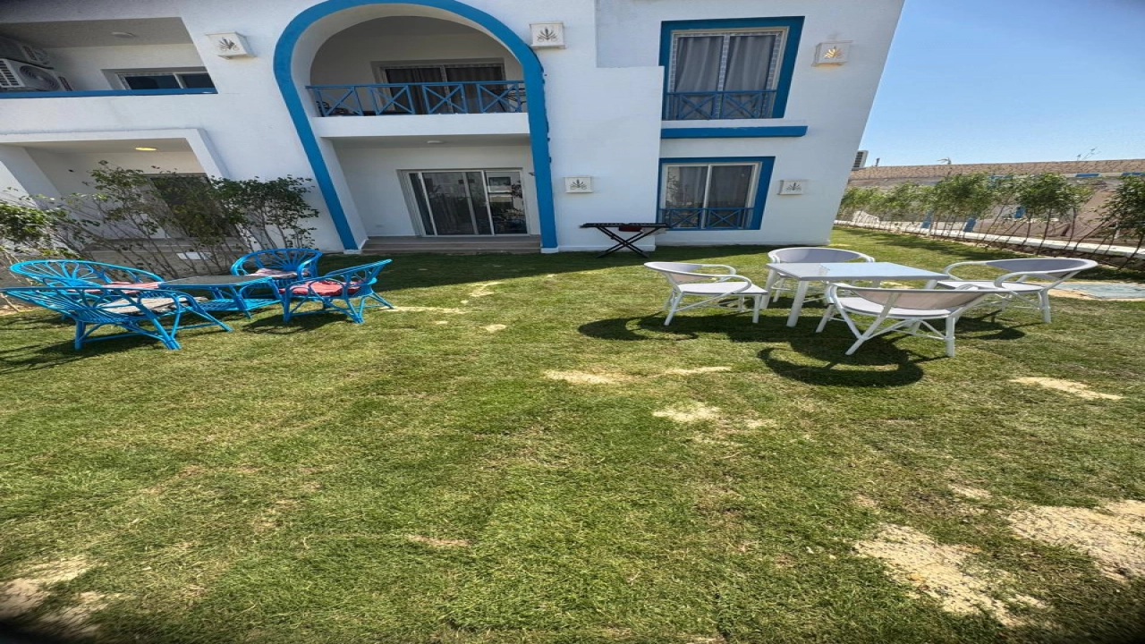 شاليه للايجار ارضي بجاردن في ماونتن فيو غرفتين