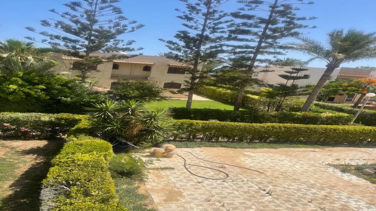 فيلا للايجارفى مارينا 1 5 غرف