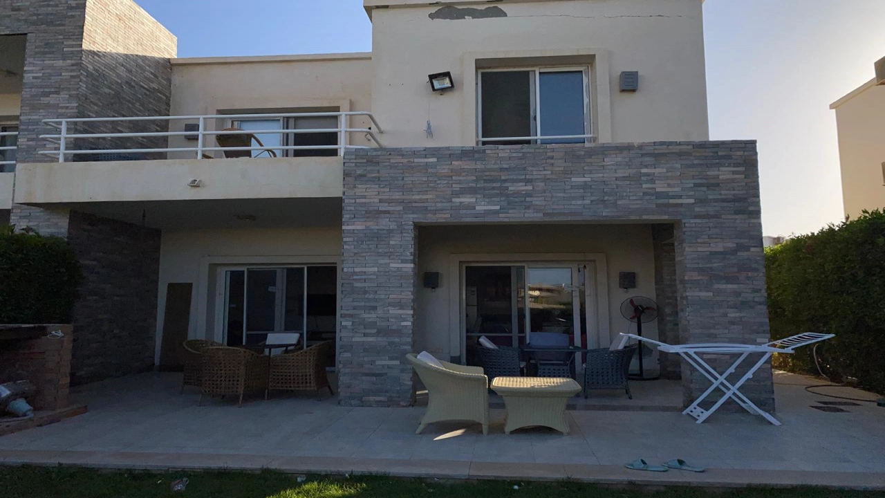 توين هاوس للايجار في امواج 5غرف