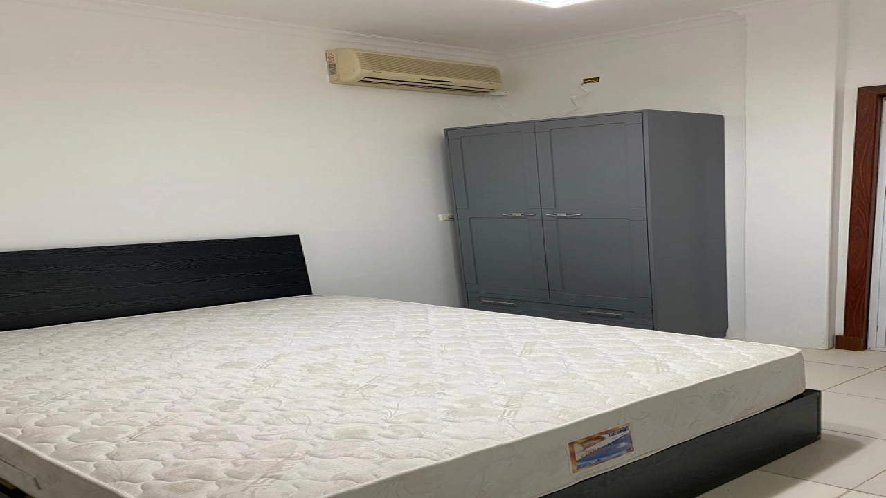 توين هاوس للايجار في امواج 5غرف