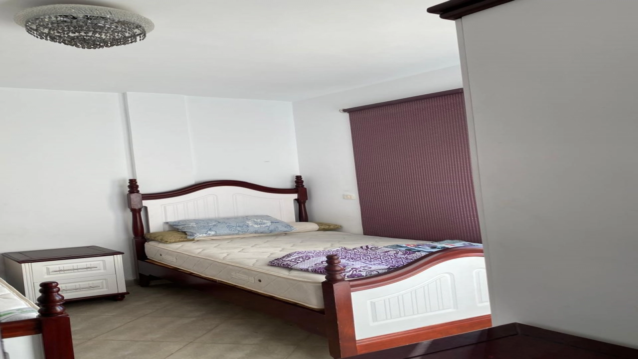 توين هاوس للايجار في امواج 5غرف