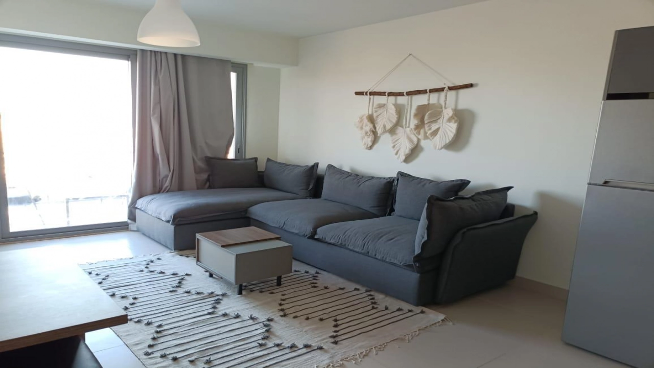 شالية للايجار في مراسي ليا غرفتين