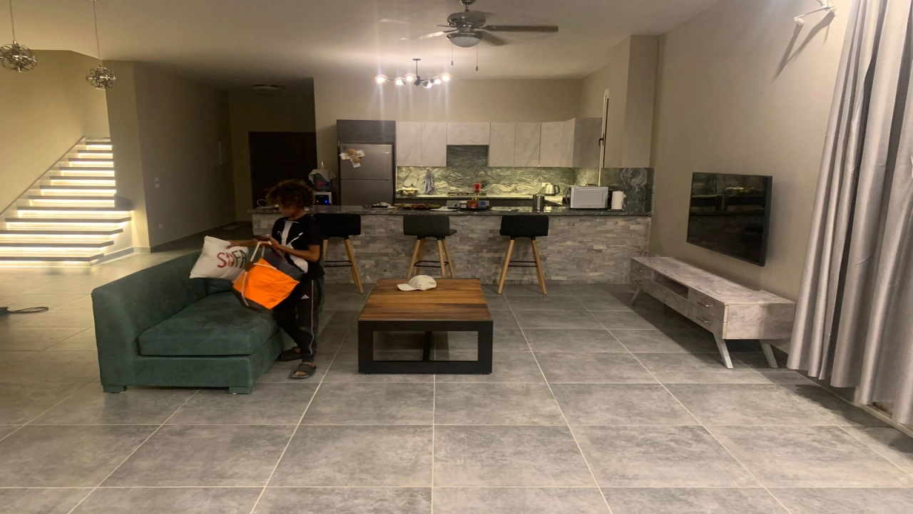 شاليه للايجار في سيشل ارضي 3غرف