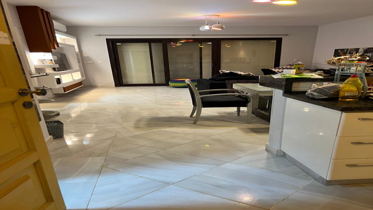 شاليه للايجار في مراسي بلانكا 2 غرفه