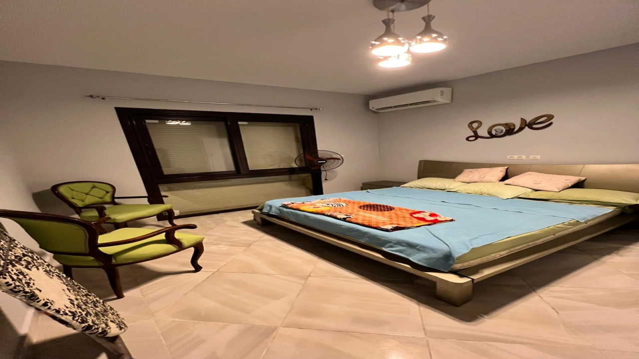 شاليه للايجار في مراسي بلانكا 2 غرفه