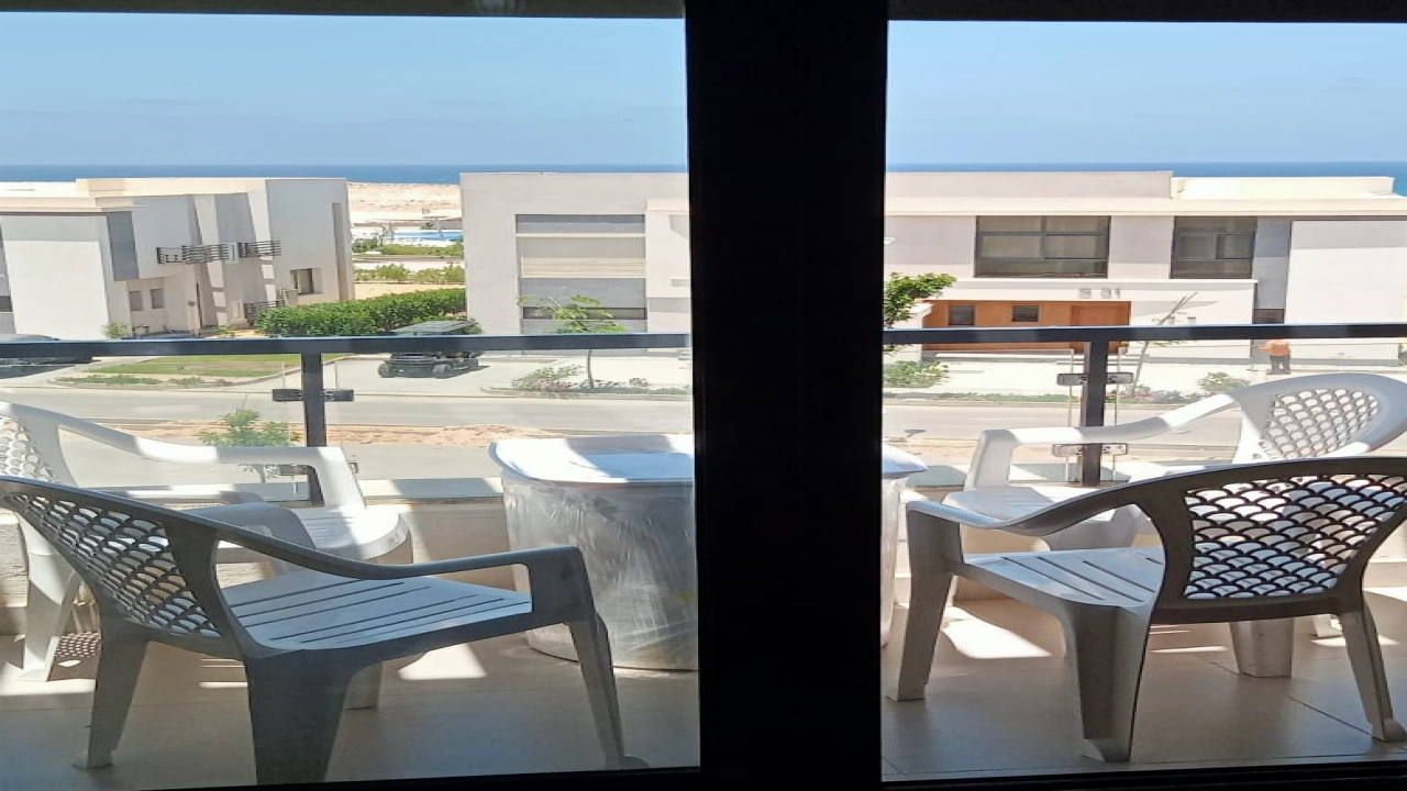 شاليه للايجار في جايا سيدي عبد الرحمن (الساحل الشمالي )