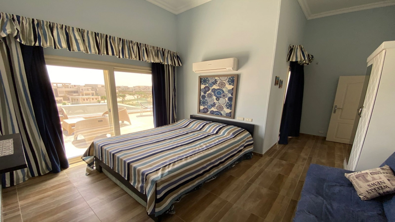 سنيور شاليه للايجار في هاسيندا باي 4 غرف