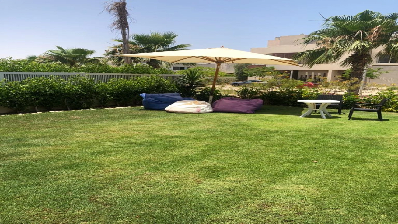 جونيور شاليه للبيع للايجار في هاسيندا باي ارضى 2 غرفه