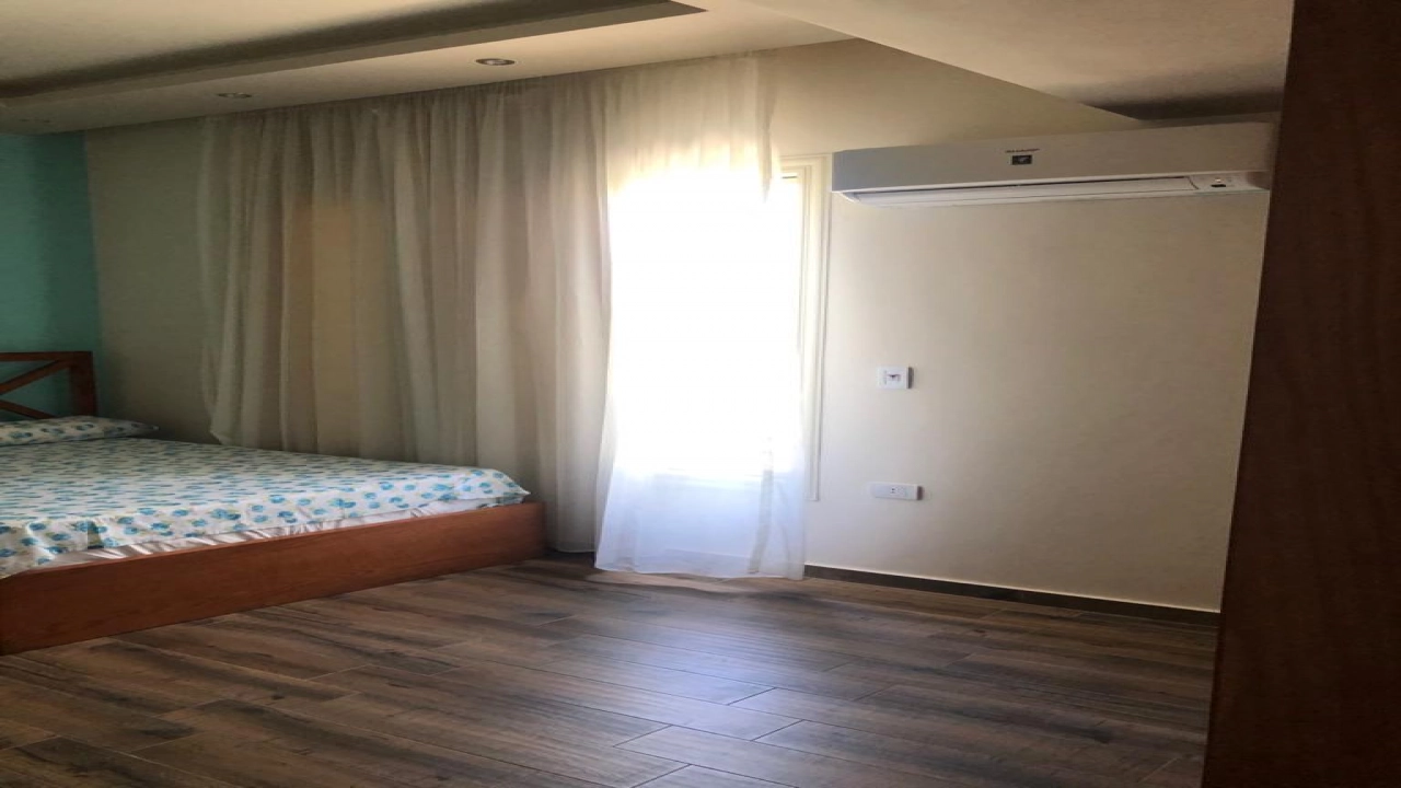 جونيور شاليه للبيع للايجار في هاسيندا باي ارضى 2 غرفه