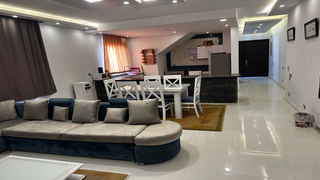 سنيور شاليه للايجار في هاسيندا باي 4غرف