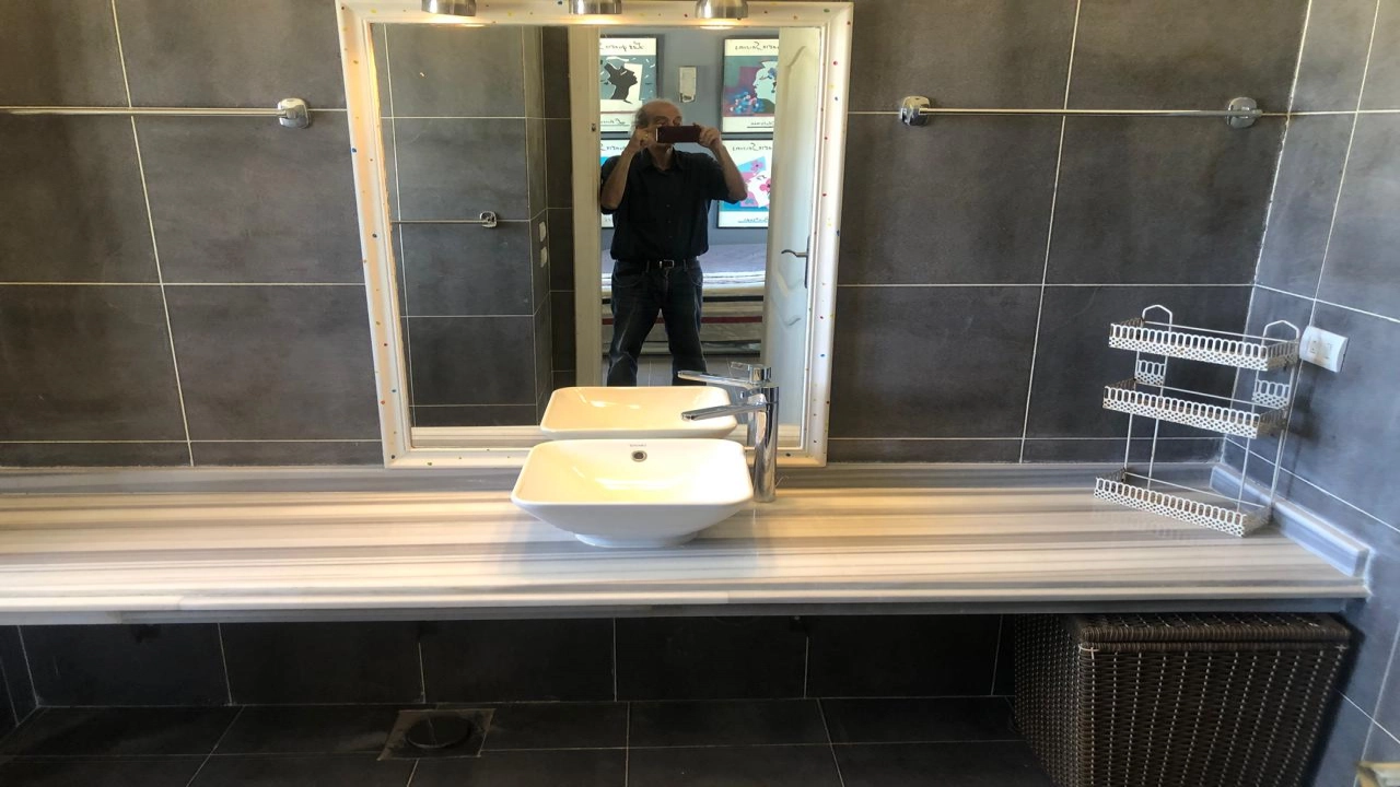 سنيور شالية للايجار في هاسينددا باي ارضي 3غرف