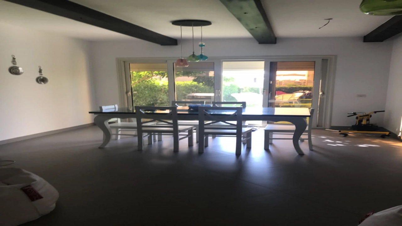 تاون هاوس ارضي للايجار في هاسيندا باي 5 غرف