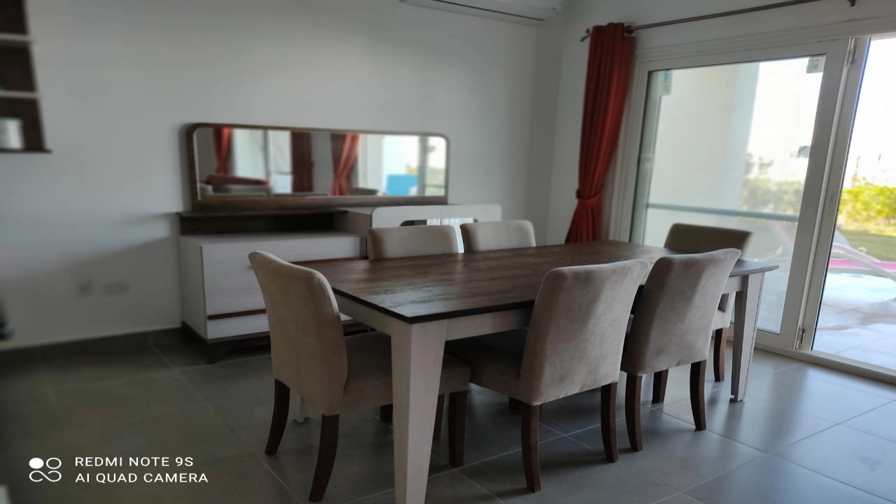 دوبلكس للايجار في قرية امواج ارضي 3 غرف