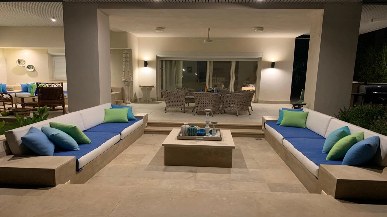 شاليه للايجار ارضي بجاردن 3 غرف في هاسيندا باي