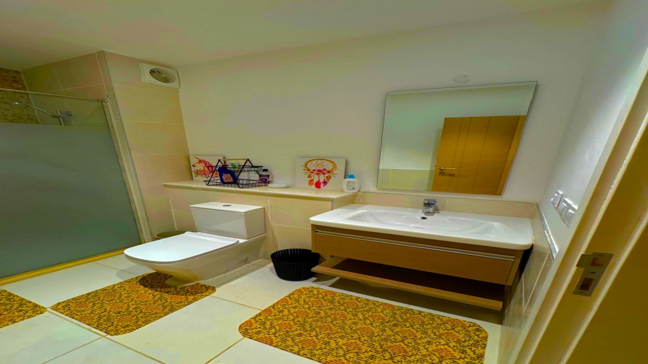 شاليه للايجار في مراسي جريك غرفه