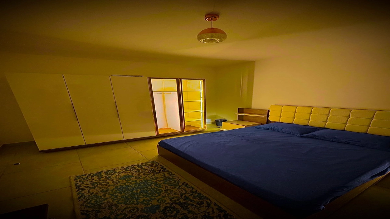 شاليه للايجار في مراسي جريك غرفه