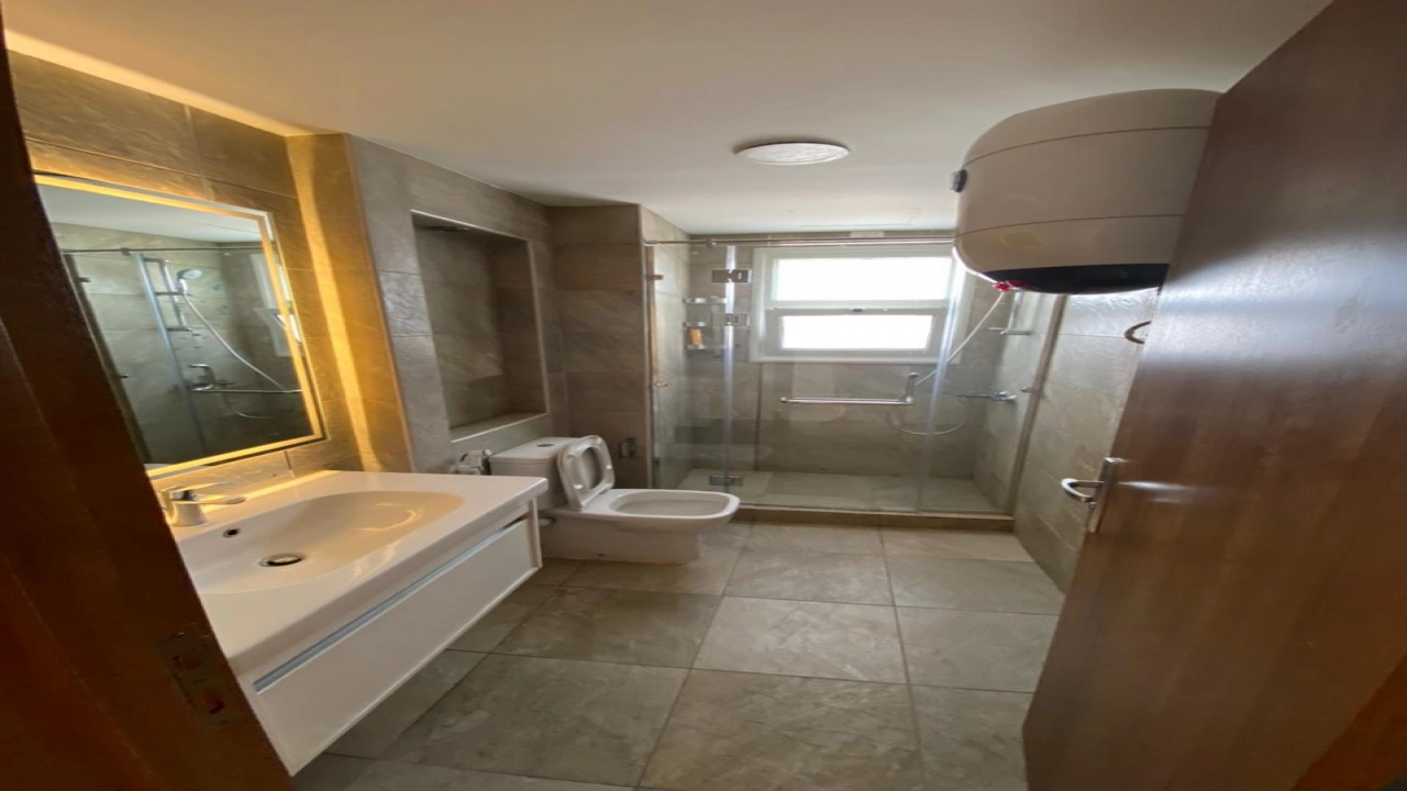 توين هاوس للايجار في امواج 5غرف