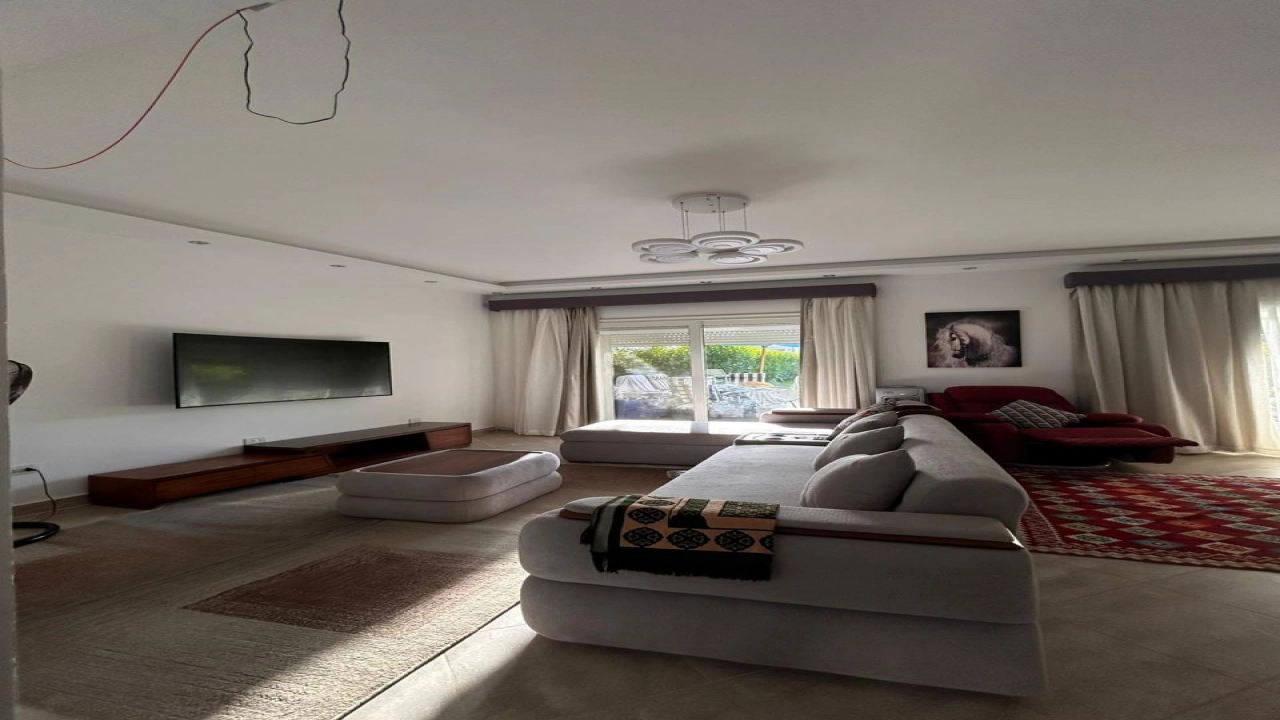 توين هاوس للايجار في امواج 5غرف