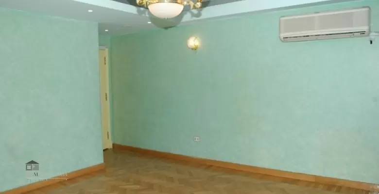 Unfurnished Apartment for rent 320.00 M2 in Cairo, Maadi
