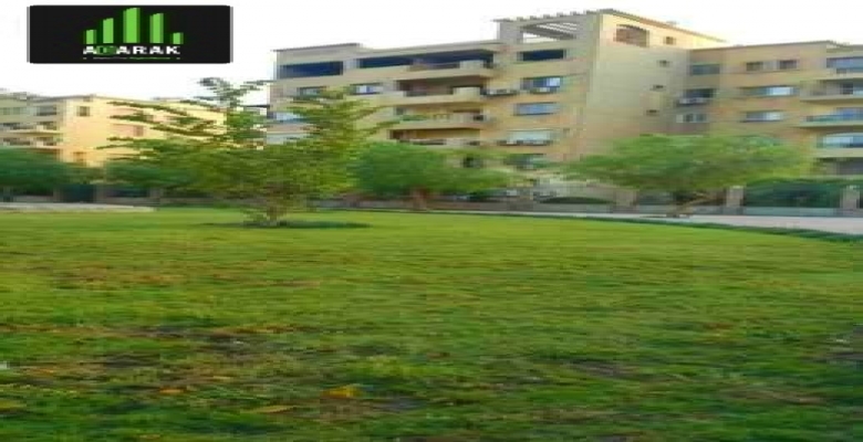 بحي الاشجار للبيع بينت هاوس ٢٠٢م٢ + روف ٧٥ م نصف تشطيب على المحارة بلدور الخامس