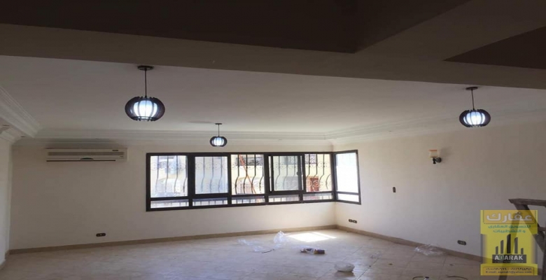 شقة لقطه للبيع تشطيب سوبر لوكس 182 م بموقع مميز جدااا في حي الاشجار( امام دريم لاند )