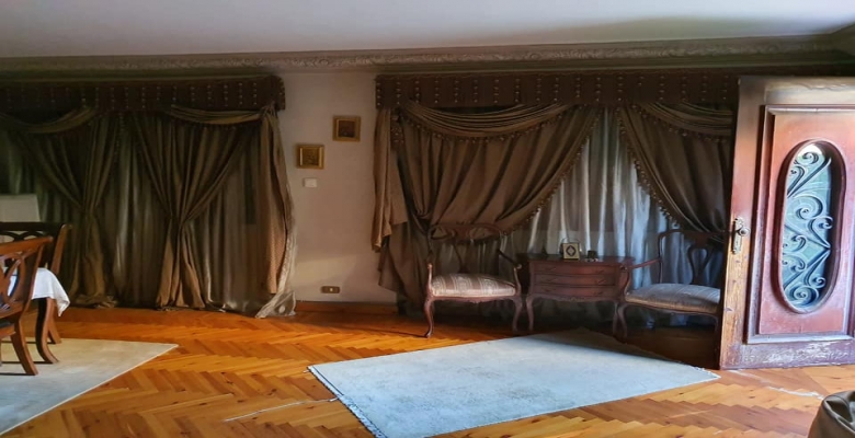 شقه + حديقه حي الاشجار اكتوبر  المساحه : 172م حديقه : 300 م