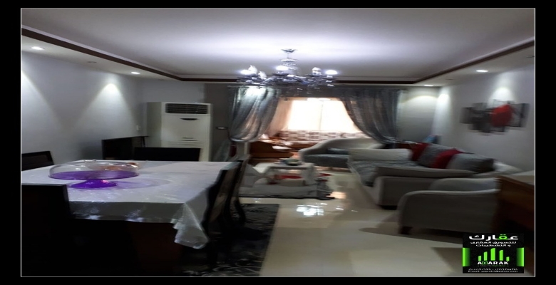 شقه بكمبوند حي الاشجار بالسادس من اكتوبر مساحه 117 م موقع مميز جدا بدون اسانسير