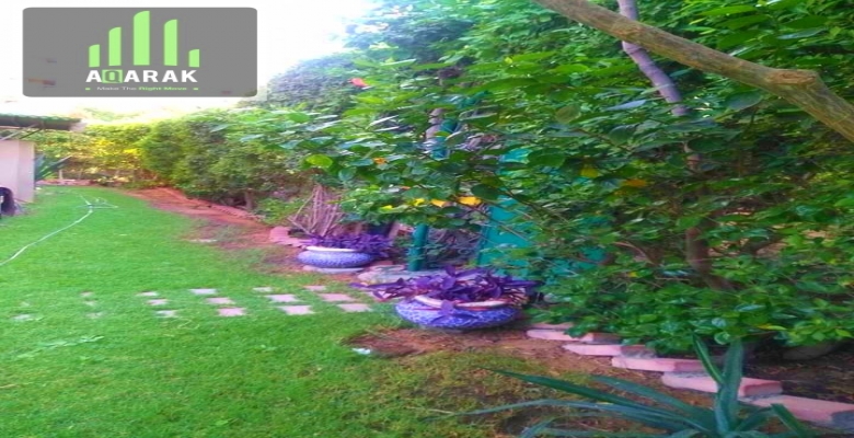 135 م _ 6 اكتوبر - حى الاشجــار دور ارضي بحديقه تشطيب سوبر لوكس