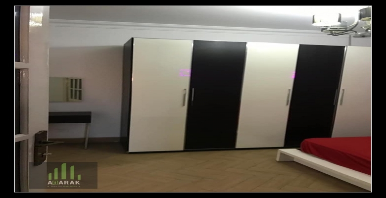 بحى الاشجار شقه 209 متر للبيع الدور الرابع