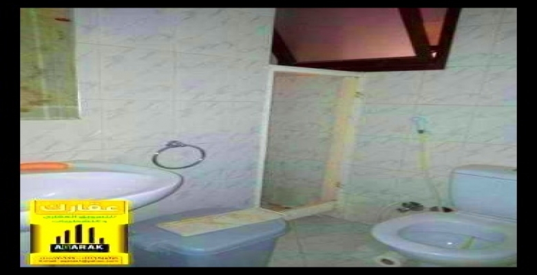 شقة 127 م فى كمبوند حى الاشجار تطل بالكامل على حدائق بفيو رائع غير مجروحة تماما - يوجد حراسه بالحى 24 ساعه على البوابات .. وداخل الحى يوجد ايضا شركه نظافه وصيانه خاصه بالحى يوجد باركينج للسيارات ويوجد نادى رائع امام السنتر ســايبر . جيم .. وكافى شوب داخل 