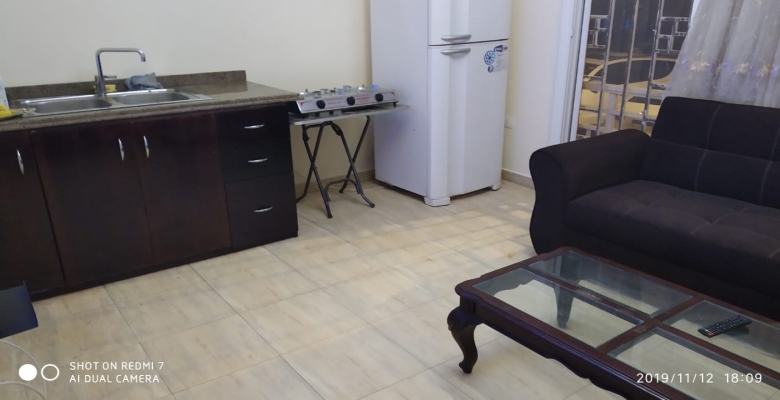 قرصة رائعة استديو للبيع بالفرش 46م بال b11