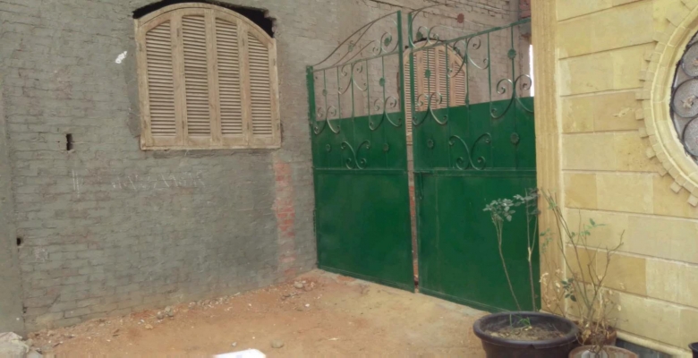 فيلا دورين440متر مباني 195متر صافي والباقي جنينة