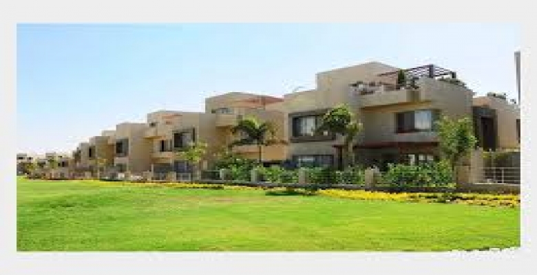 "شقة ممتازه للبيع الجااد في كمبوند بالم باركس palm parks في6 اكتوبر