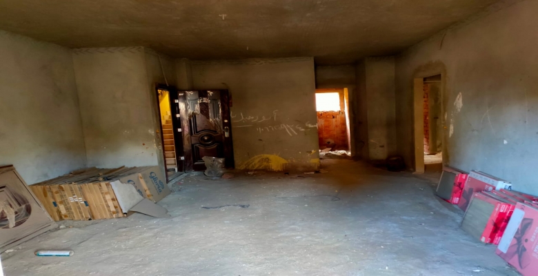 شقه للبيع بالتجمع كمباوند المستشارين