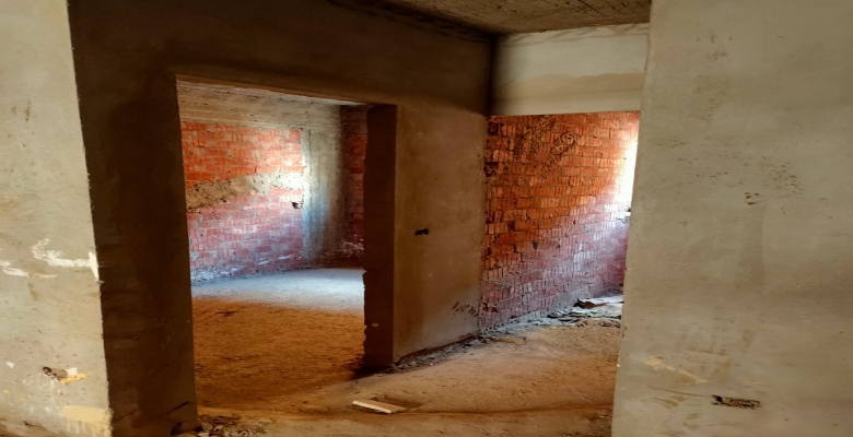 شقه للبيع بالتجمع كمباوند المستشارين