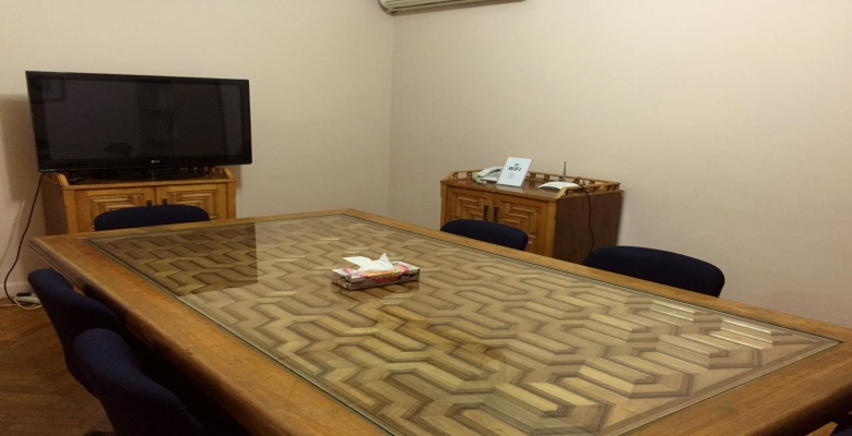 شقة اداراية للايجار-الزمالك