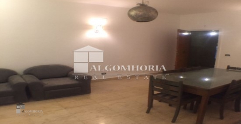 شقة للبيع فى مكان مميز فى الزمالك /algomhoria