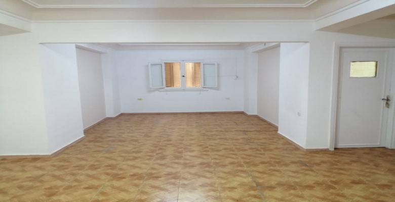 شقه للبيع بالدقى بشارع الزهراء