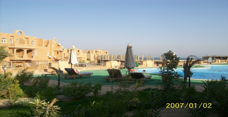 شاليه للبيع العين السخنة - قرية امباير ريزورت