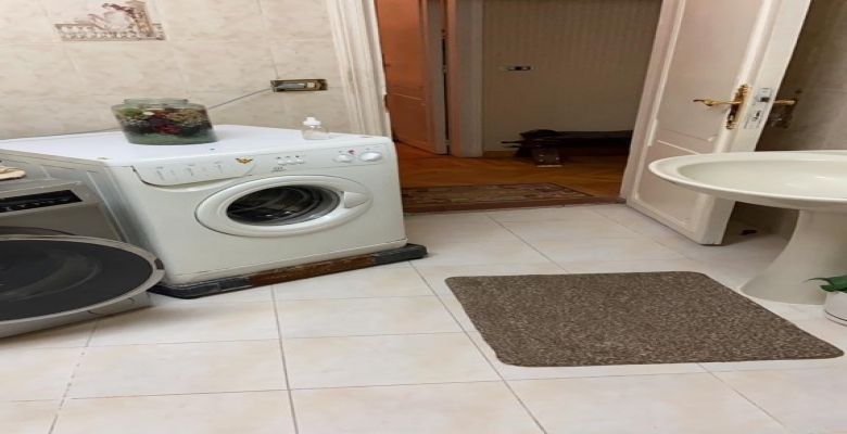 شقة للبيع  في الزمالك  2 غرفة نوم +2 حمام +غرفة ليفنج +ريسبشن قطعتين