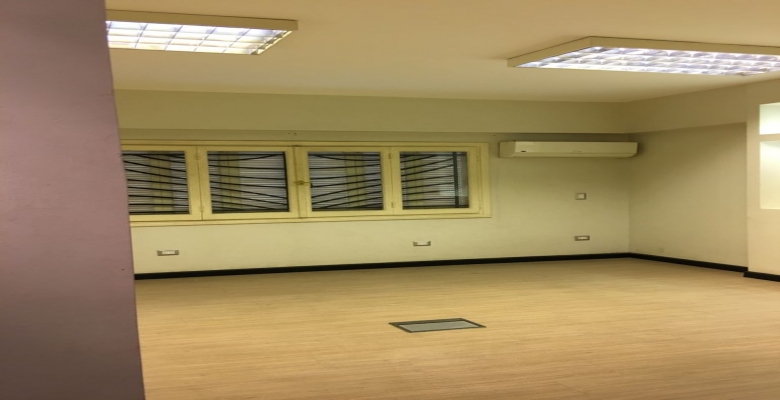 مكتب للايجار بالمهندسين / An administrative office in Al-Mohandessin for rent