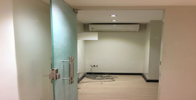 مكتب للايجار بالمهندسين / An administrative office in Al-Mohandessin for rent
