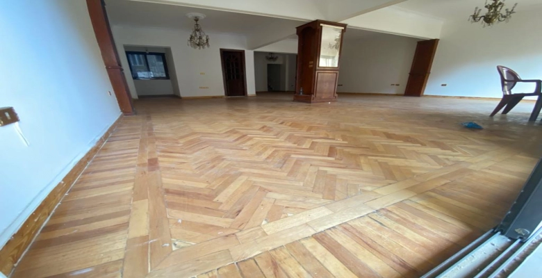 شقة للبيع في سفنكس / Apartment for sale in Sphinx street