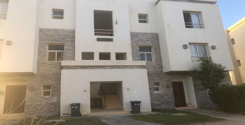 شاليه للبيع 2غرفه في امواج - بالساحل الشمالى