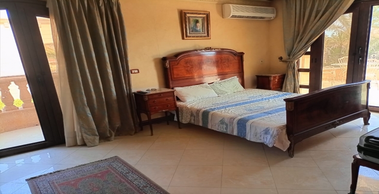 فيلا للبيع في مارينا 5 - الساحل الشمالي / Villa for sale in Marina 5 - North Coast