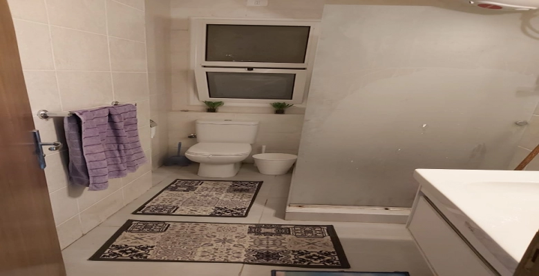 شاليه للايجار في قرية امواج الساحل الشمالي    Chalet for rent in Amwaj Village, North Coast