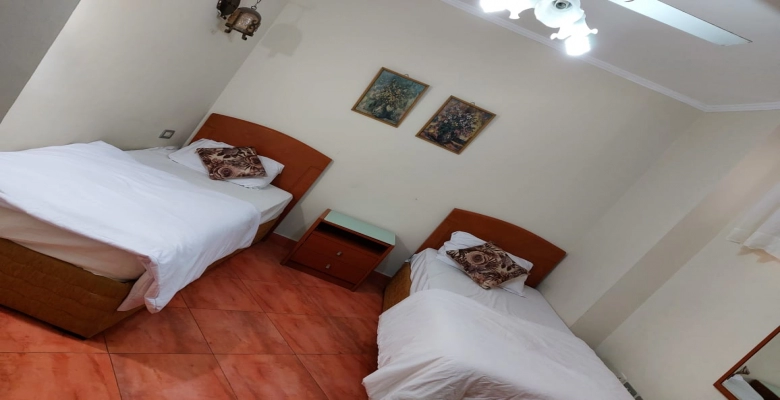 شاليه للأيجار في بورتو مارينا . Chalet for rent in Porto Marina