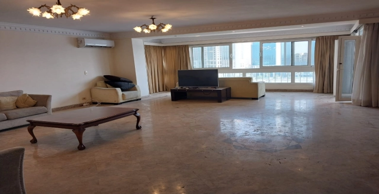 شقة للبيع او الايجار بالزمالك - شارع المعهد السويسري / Apartment for sale or rent in Zamalek - Swiss Institute Street.