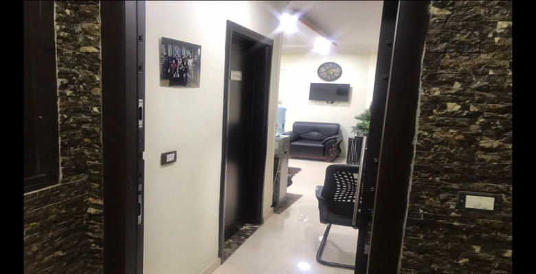 شقة للبيع  شارع أمين الرافعي - الدقي /algomhoria